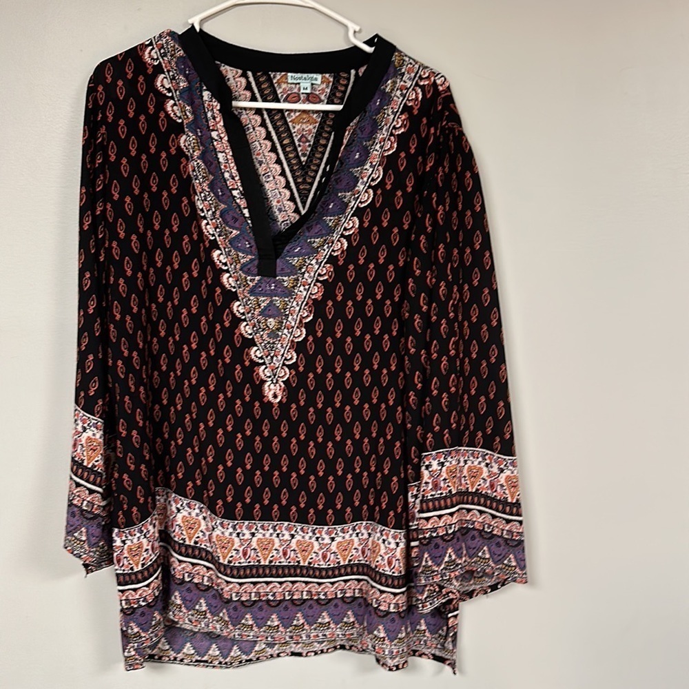 Nostalgia Women's' BoHo tunic/ Blouse, M, eall sleeves, vee neck RETRO